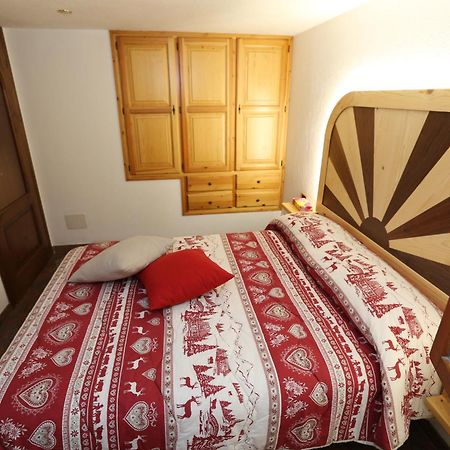 Suite Del Villaggio Sarre Kültér fotó